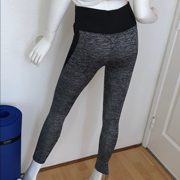 High Waisted Black Athletic Ankle Pants Small​​ - Picture 2 of 5